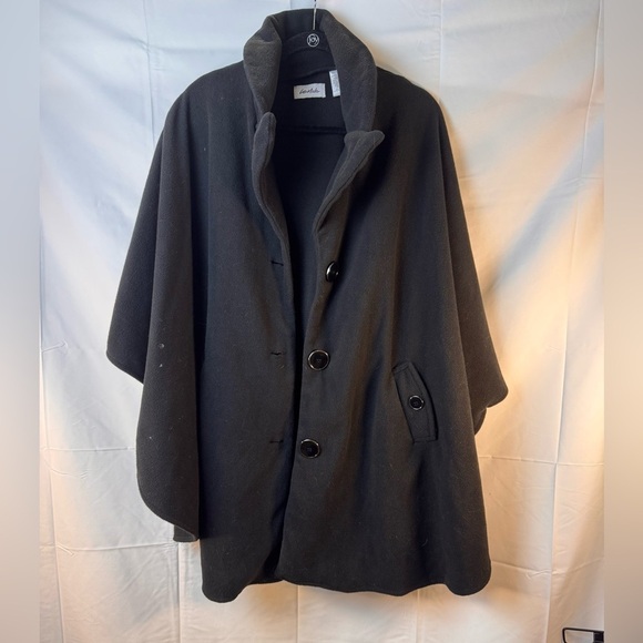 Le Moda Collar Cape Poncho Wrap with Buttons Fleece - Picture 3 of 8